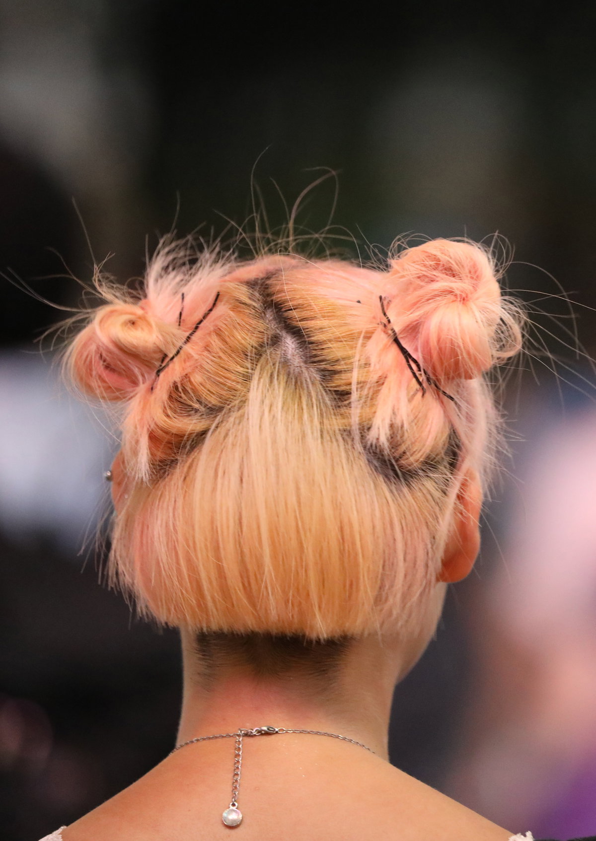 Zwei Half Buns