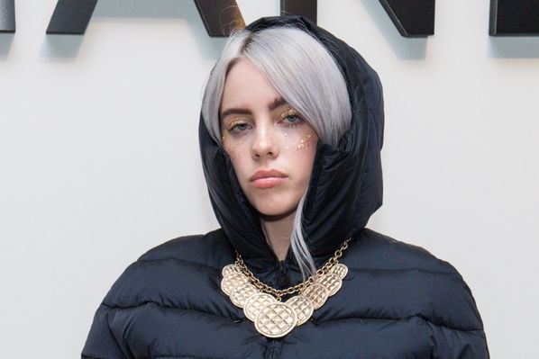 Billie Eilish kündigt Livestream-Konzert an – doch die Fans sind sauer