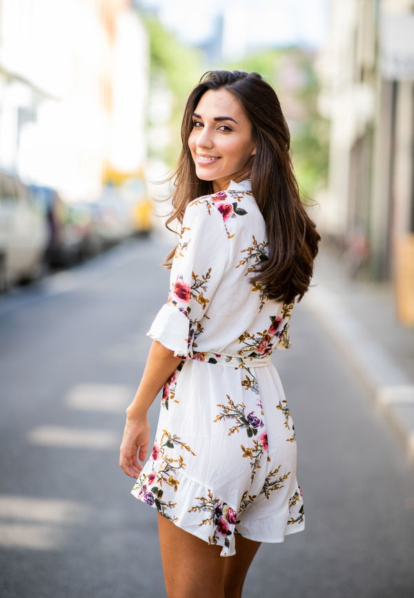 Dieses süße Kleid von H&M lieben alle Influencer – und es kostet nur 20 Euro!
