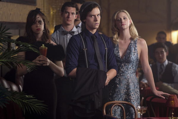 „Riverdale“ ist abgedreht! Aber wo bleibt Cole Sprouse?