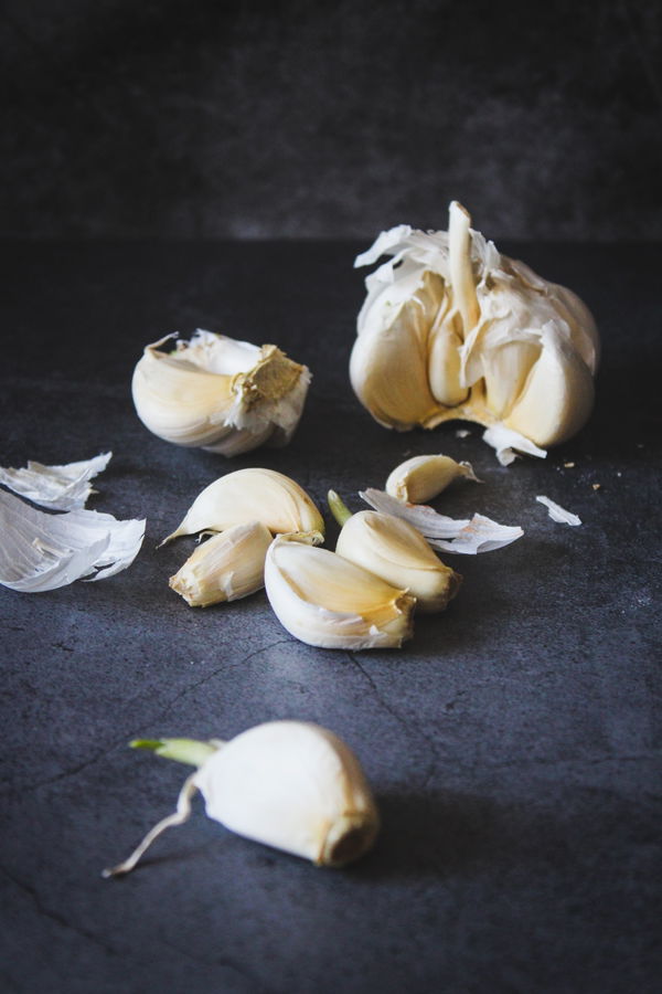 TikTok-Trend: Wieso sich alle Knoblauch in die Nase stecken