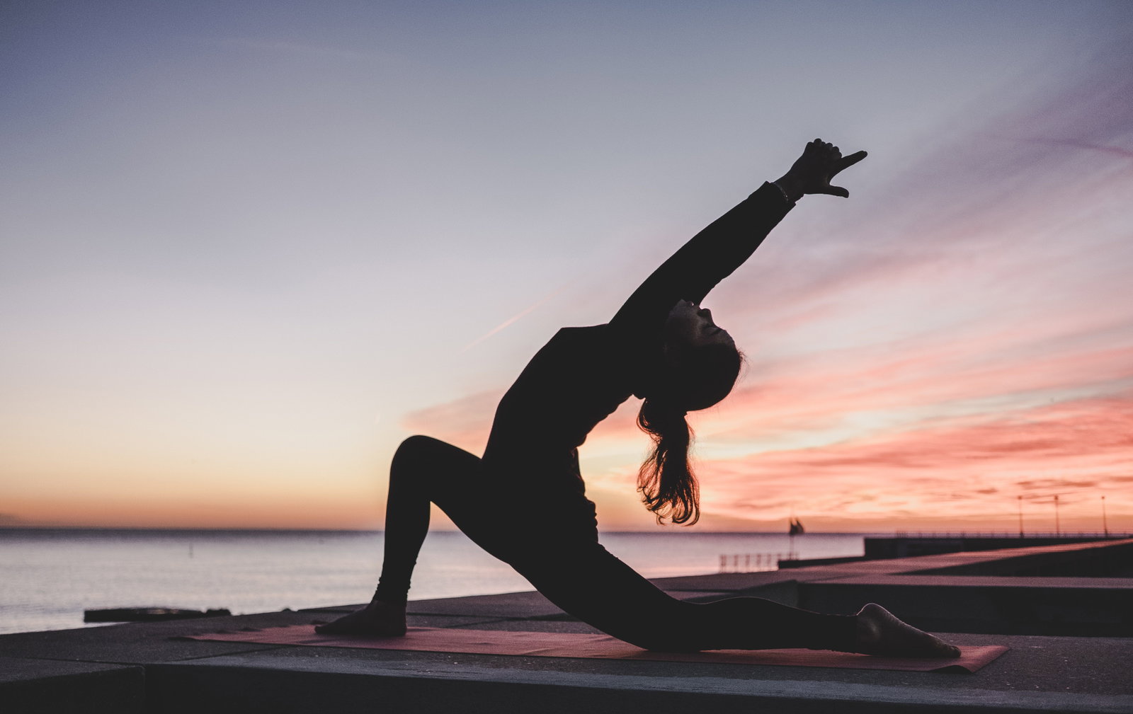 Die perfekte Unterstützung beim Yoga: die Yogamatte!