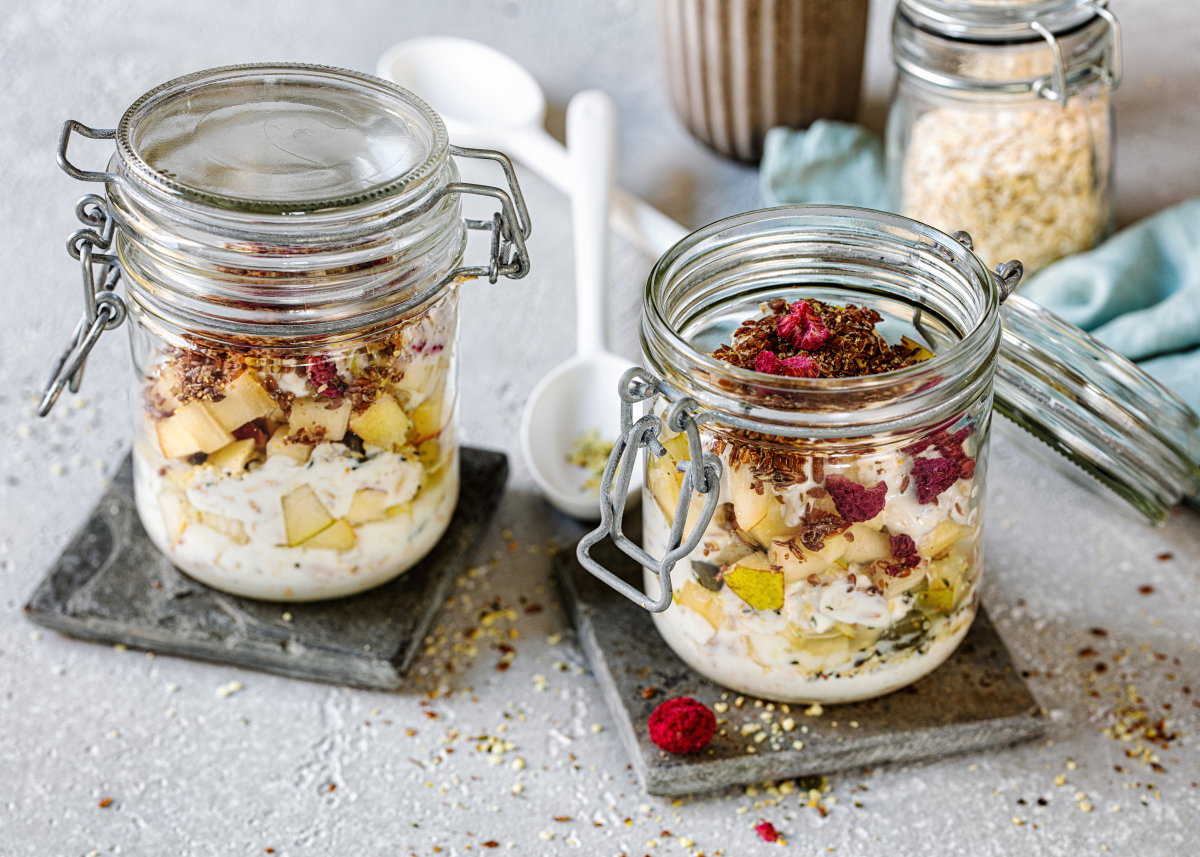 Blitz-Rezept fürs Frühstück: Cremige Skyr-Overnight-Oats mit extra viel Protein