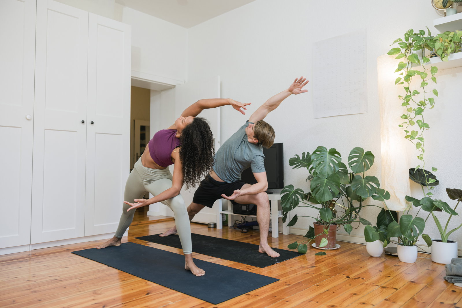 30 Tage Pilates Challenge: Mit unserem Trainingsplan purzeln die Kilos