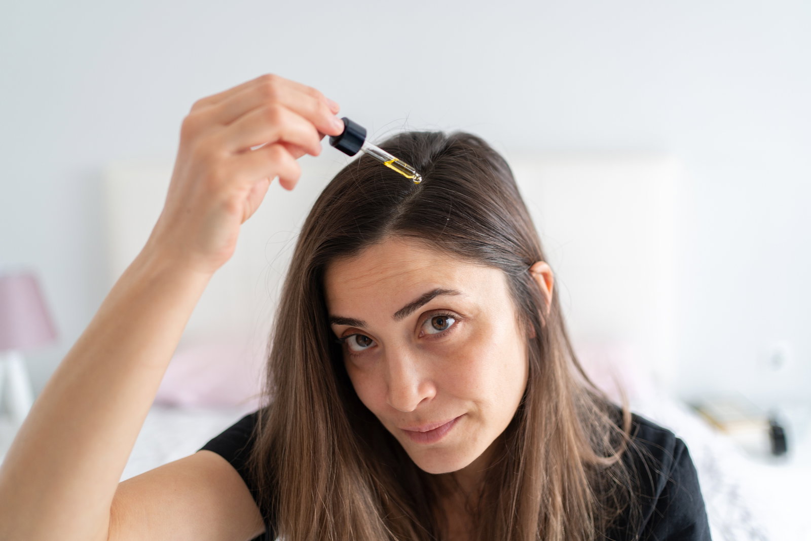 Dieses Haartonikum aus der Drogerie sorgt für eine gesunde Kopfhaut