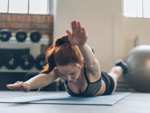 So wichtig ist der Rückenstrecker für Ihre Fitness: 3 Übungen, die Sie kennen sollten