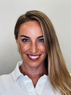 Dr. Elena Leineweber