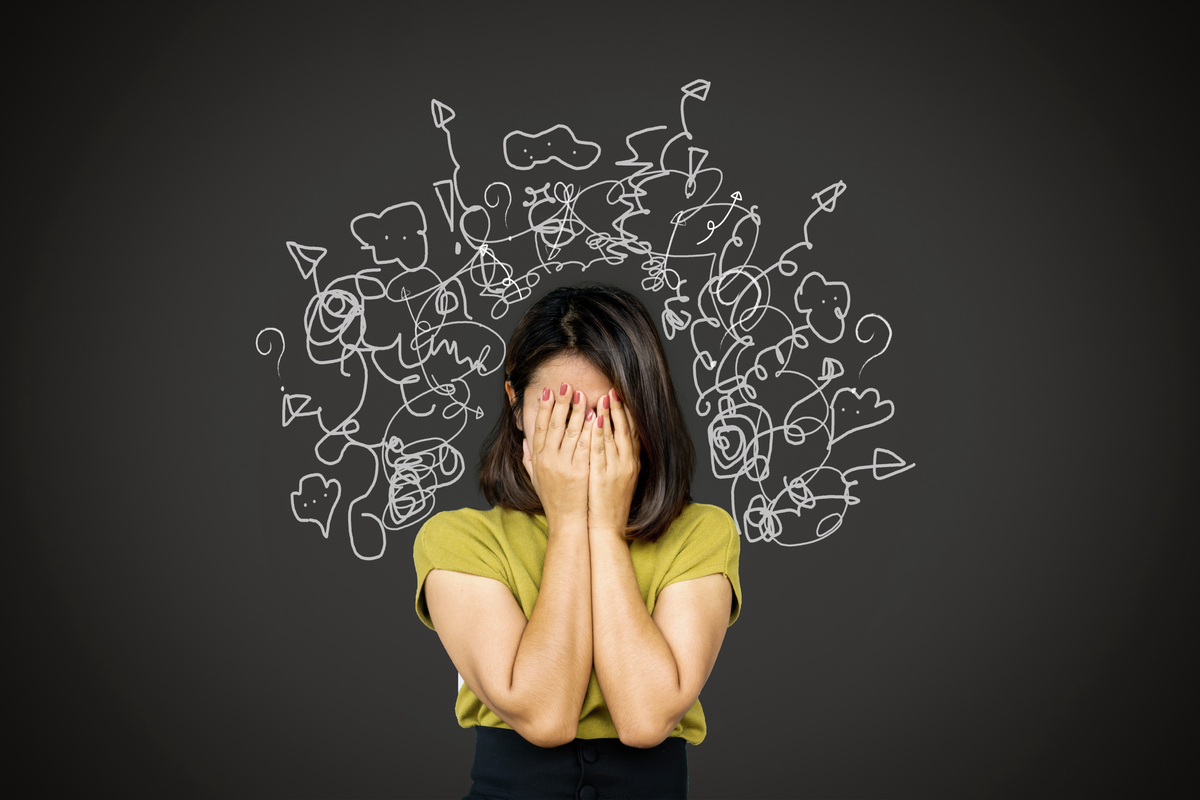 Overthinking ist ein zwanghaftes und übermäßiges Grübeln über Sorgen, Ängste und Probleme.