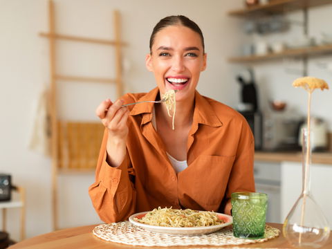 Immer das Gleiche essen? Studie zeigt überraschenden Abnehm-Effekt