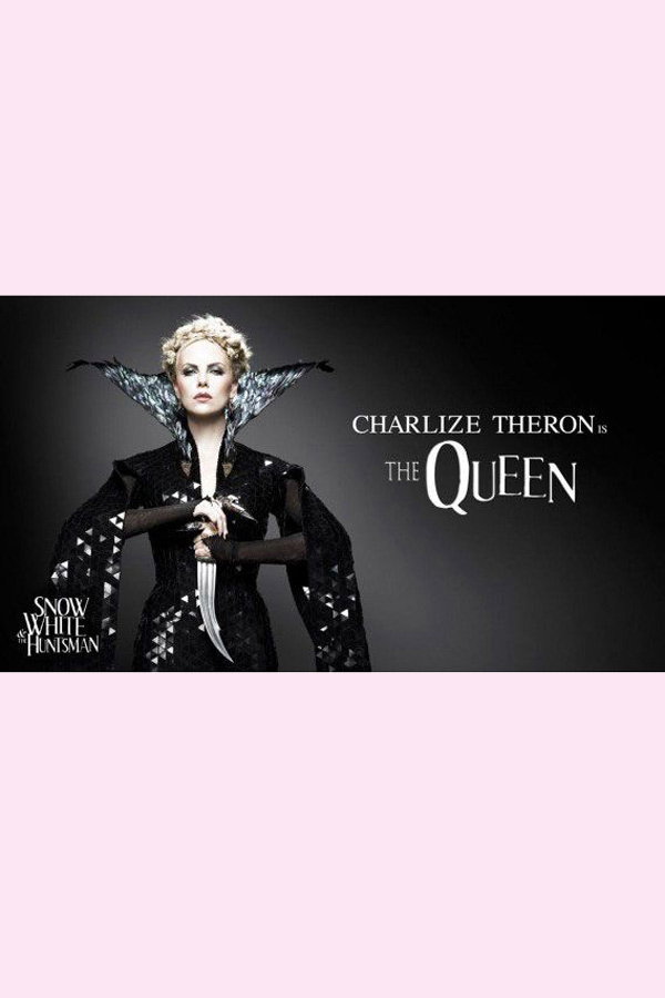 Charlize Theron auf dem Filmplakat zu Schneewittchen