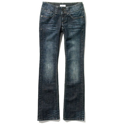 Ausgestellte Jeans von Gang
