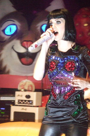 Grusel-Outfit von Katy Perry