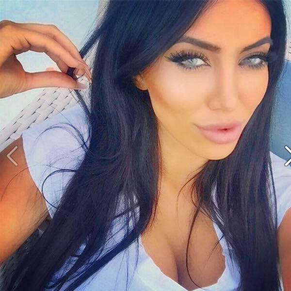 Kim Kardashian Lookalike