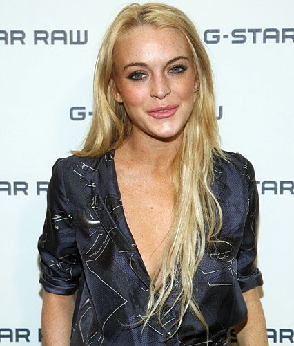 Lindsay Lohan mit strohblonden Haaren