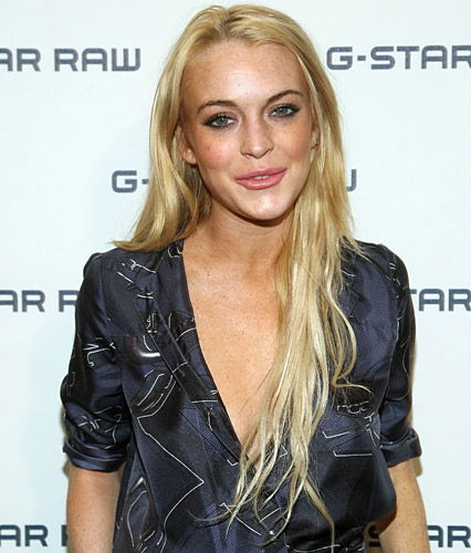 Lindsay Lohan mit strohblonden Haaren