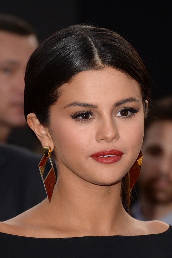 Selena Gomez: Sleek Look