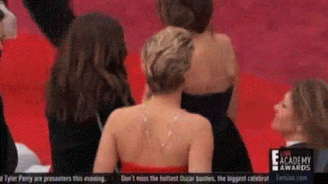 jennifer-lawrence-falls-1925327.gif