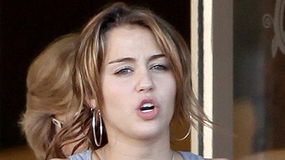 Miley Cyrus: "Hört auf, mich fett zu nennen!"