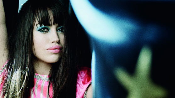 Aura Dione im Interview