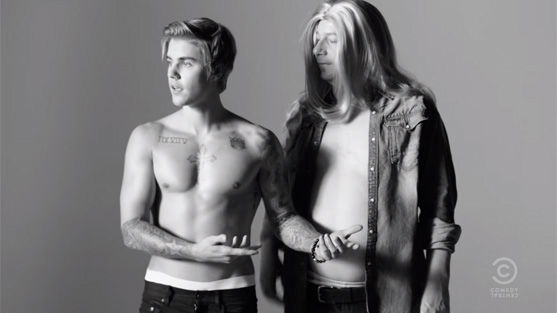 Justin Bieber verarscht CK-Shoot für Roast