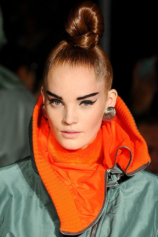 Model Make-up mit schwarzem Eyeliner