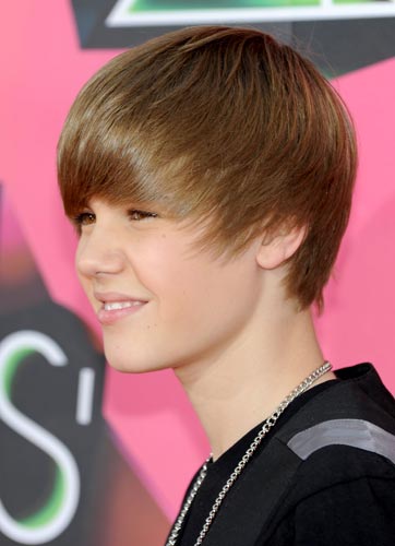 Justin Bieber mit geföhnter Bieber-Friese