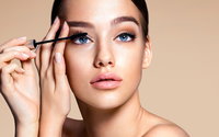 How to Wimperntusche auftragen: Wimpern richtig tuschen