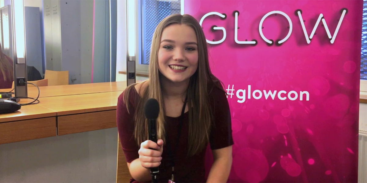 Julia Beautx: Interview auf der GLOW