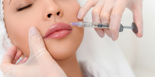 Lippen aufspritzen: Durch Kylie Jenner beliebt wie nie