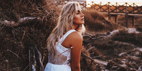 Alles nur gelogen: An diesen 3 Dingen erkennst Du einen Fake-Influencer