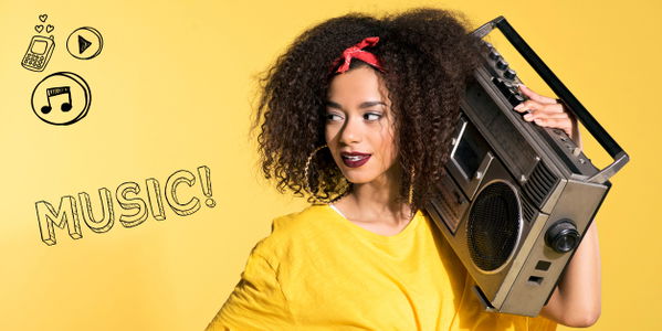 Sommer-Playlist: Das sind die 5 heißesten Compilations für Deine Ferien!