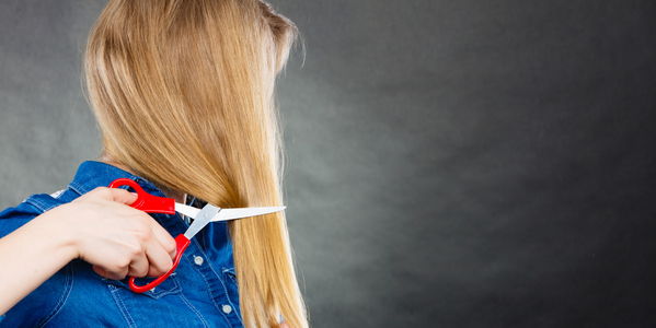 Haare selbst schneiden: Darauf solltest Du achten