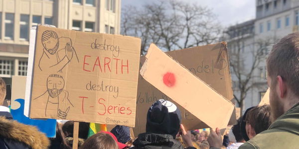 4 coole Gründe, warum auch du Teil der „Fridays for Future“-Demo werden solltest