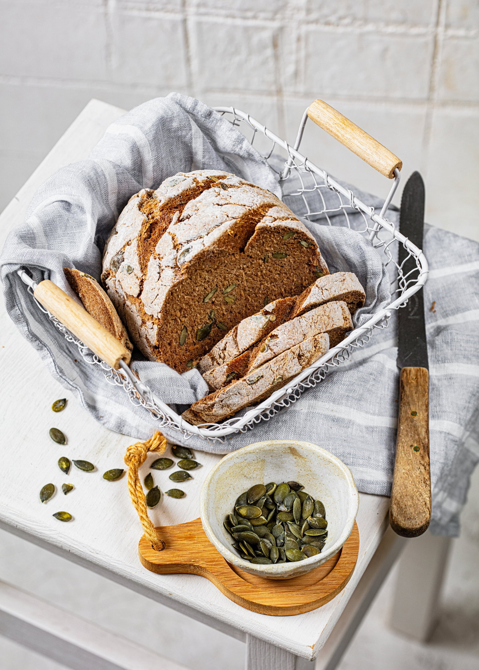 Glutenfreies Kürbiskernbrot: Dieses Backrezept werden Sie lieben