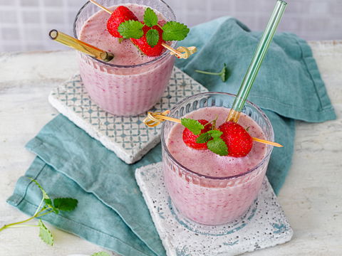 Warum Sie diese Geheimzutat in Ihren Erdbeer-Smoothie mixen sollten