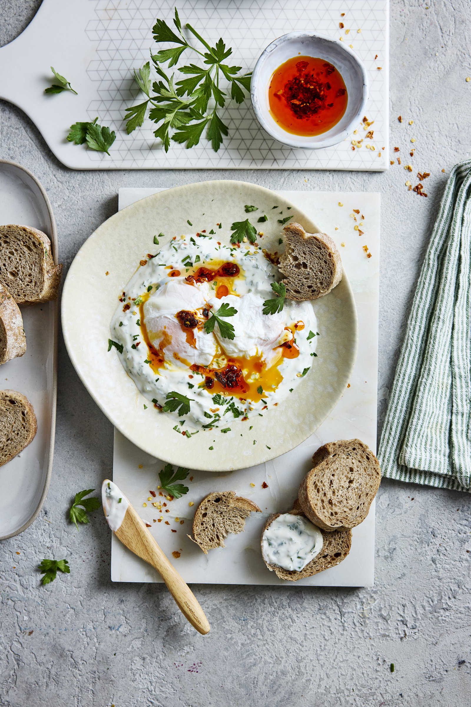 Proteine ohne Schwere: Warum dieses Eier-Joghurt-Frühstück die perfekte Basis für heiße Tage ist