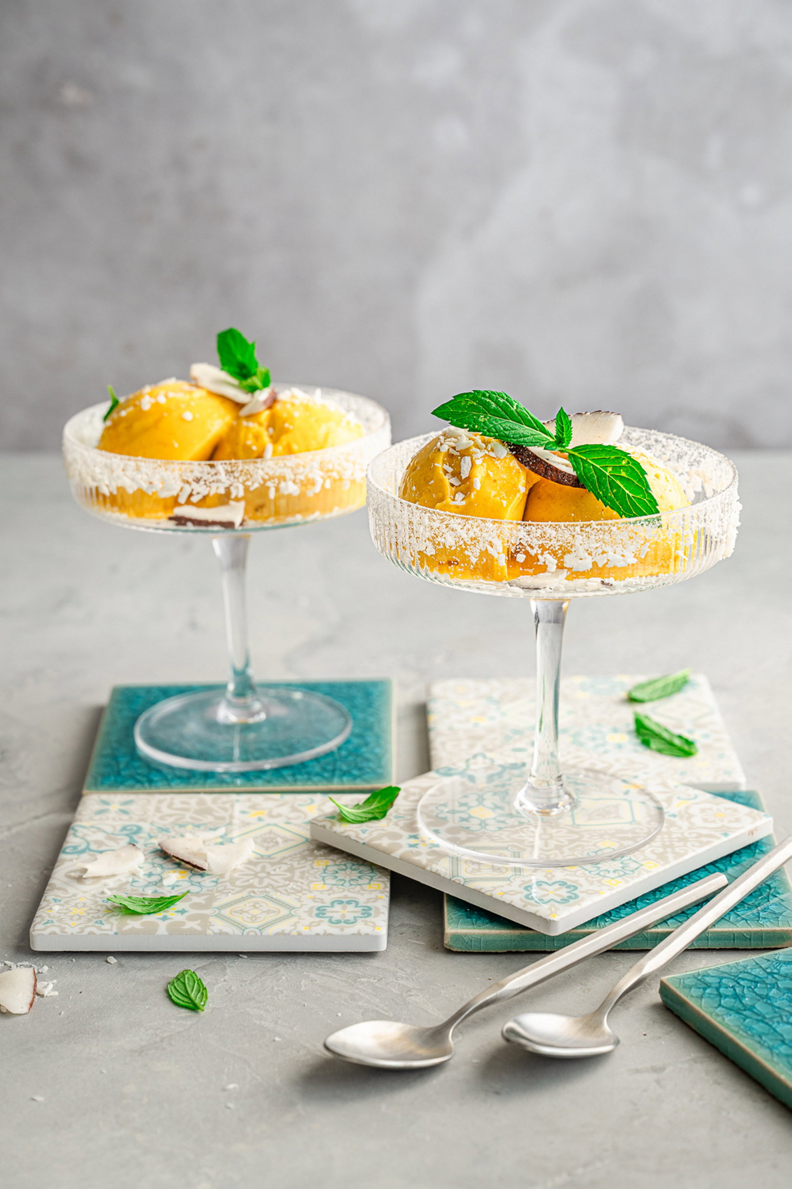 Ohne Sahne oder künstliche Zusätze: Die blitzschnelle Mango-Nicecream für heiße Tage
