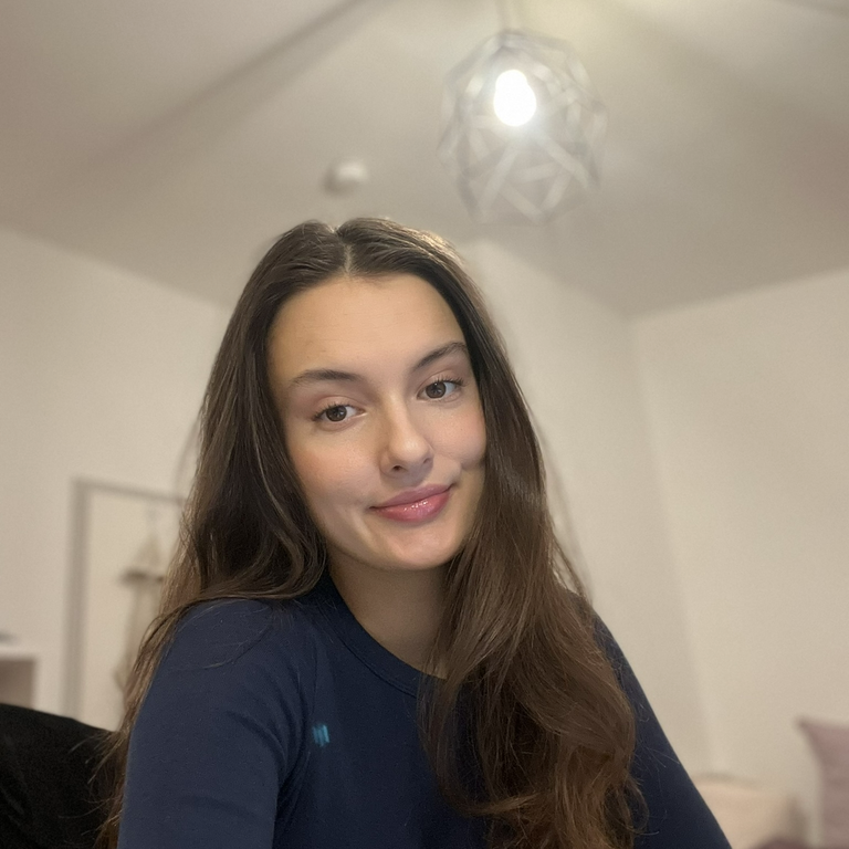 Autorenprofil von Emela Cerimovic